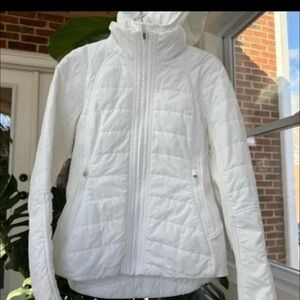 Lululemon Another Mile Jacket – White – Size 4 - Good Condition